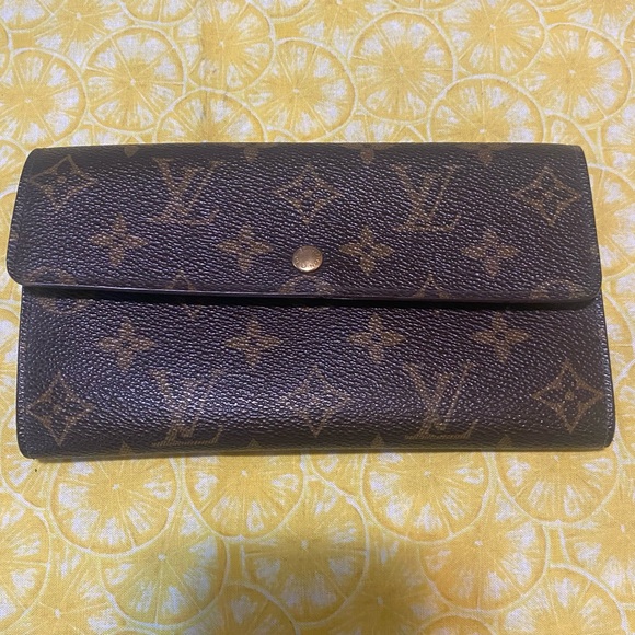Louis Vuitton Brown and Gold Monogram Wallet - Picture 1 of 11